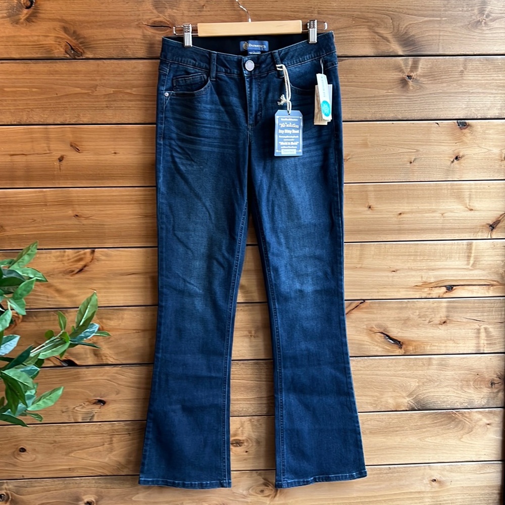 NWT! Democracy “Ab”solution Jeans Size 6